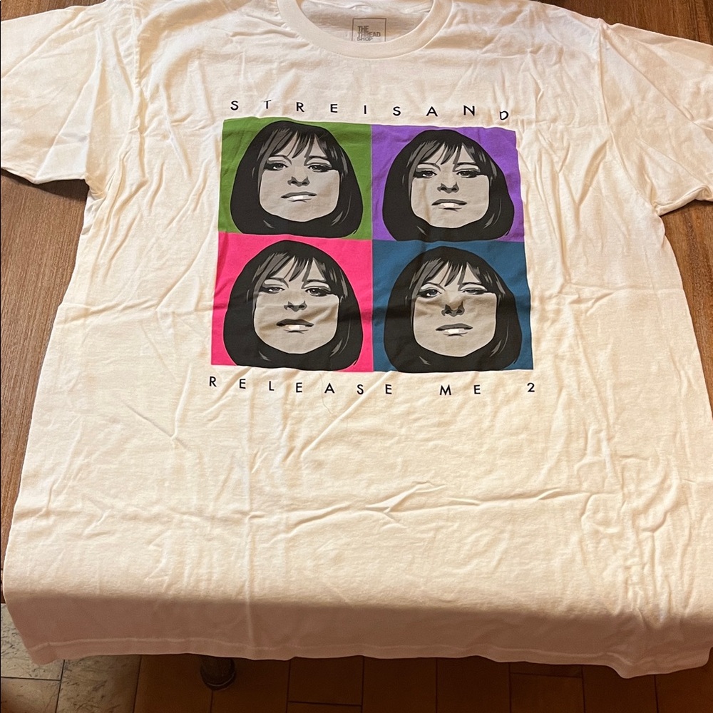 Barbara Streisand Graphic T-Shirt - Multicolor rare and new